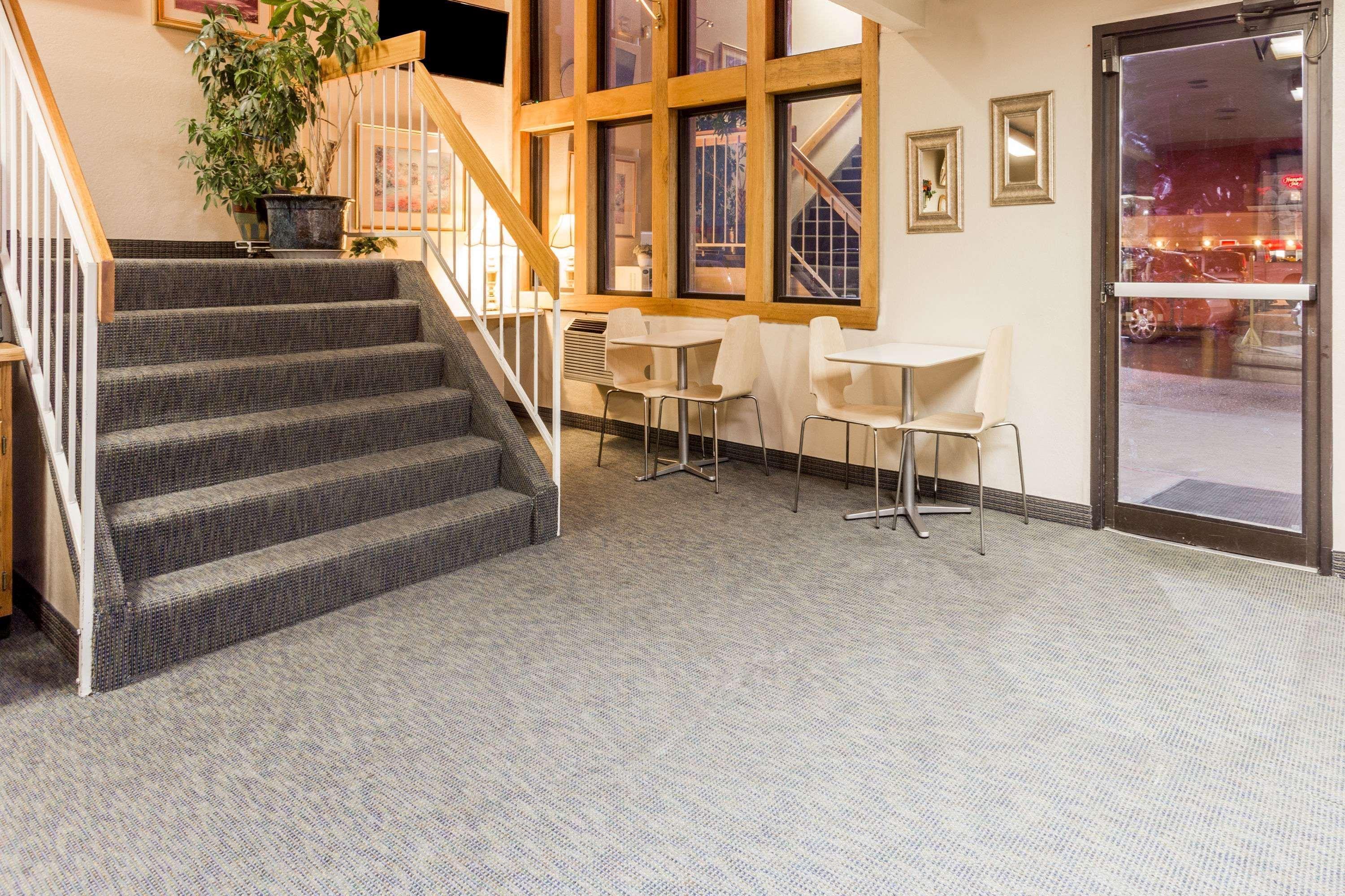 Super 8 By Wyndham Ft. Morgan Hotel 2*
